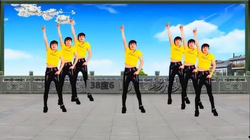 老人广场舞简单的视频,老人广场舞的活力瞬间